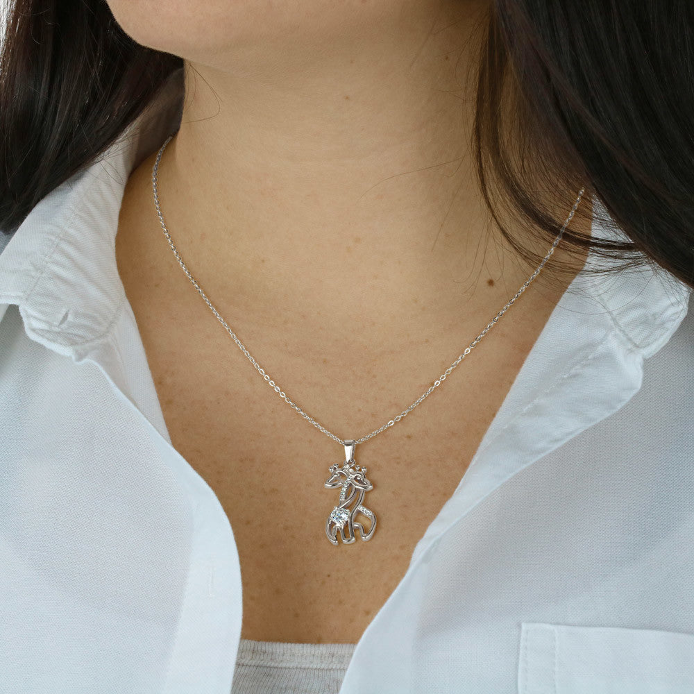 Elegant Giraffe Necklace Gift for Best Friends – Meaningful Birthday & Appreciation Jewelry