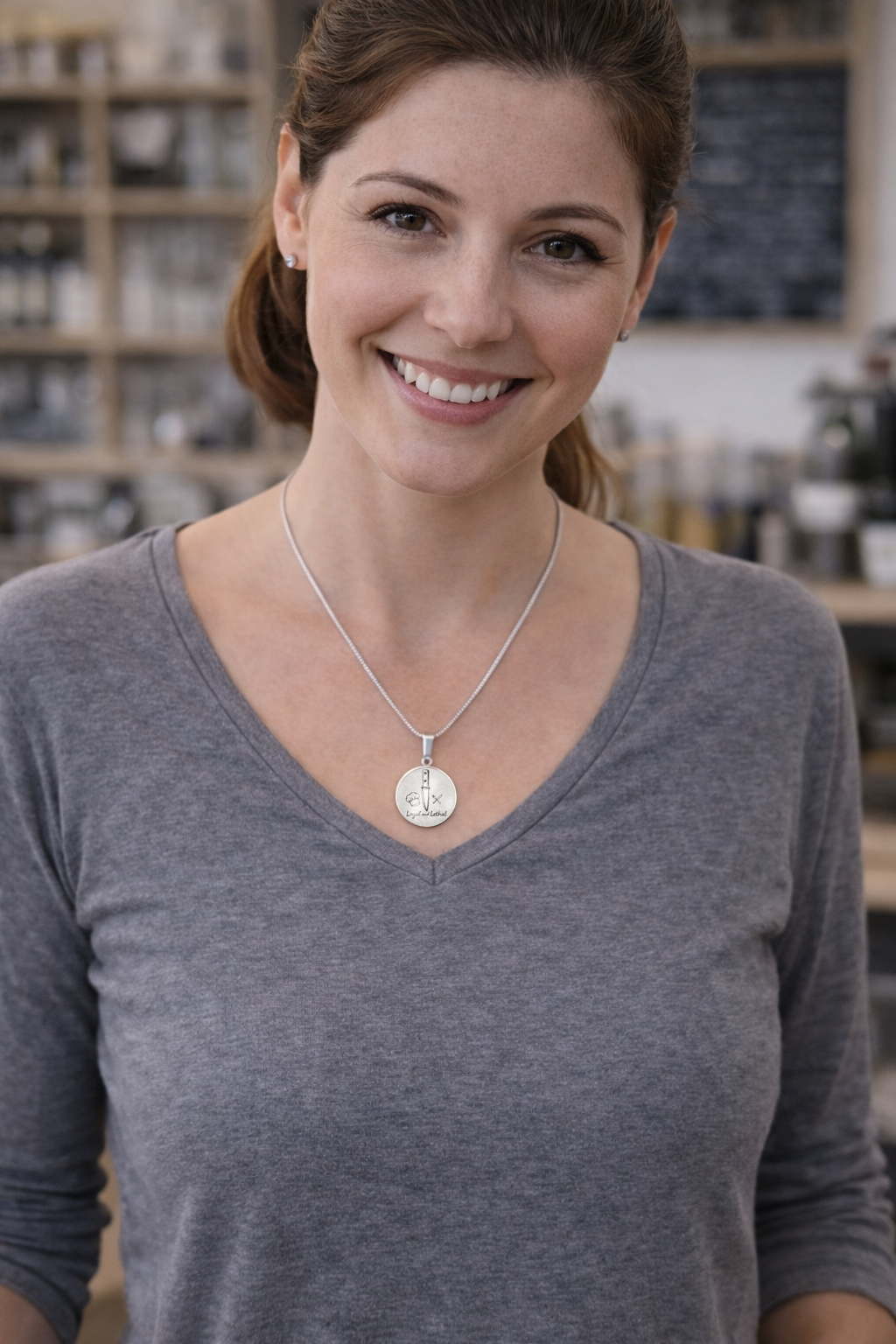 Loyal & Lethal Knife Circle Necklace – Minimalist Culinary Pendant Gift for Foodies & Chefs