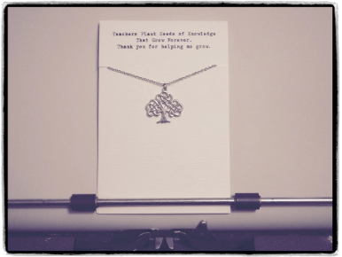 Quinnlyn & Co. Tree of Life Pendant Necklace, Teacher's Day Appreciation Gifts with Inspirational Quote on Greeting Card