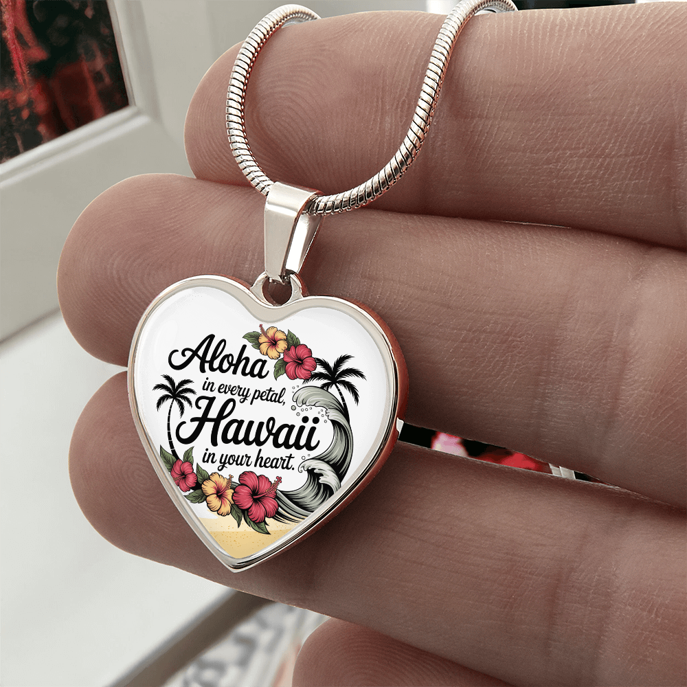 Aloha Hawai‘i Heart Necklace – Tropical Hibiscus & Island-Inspired Pendant
