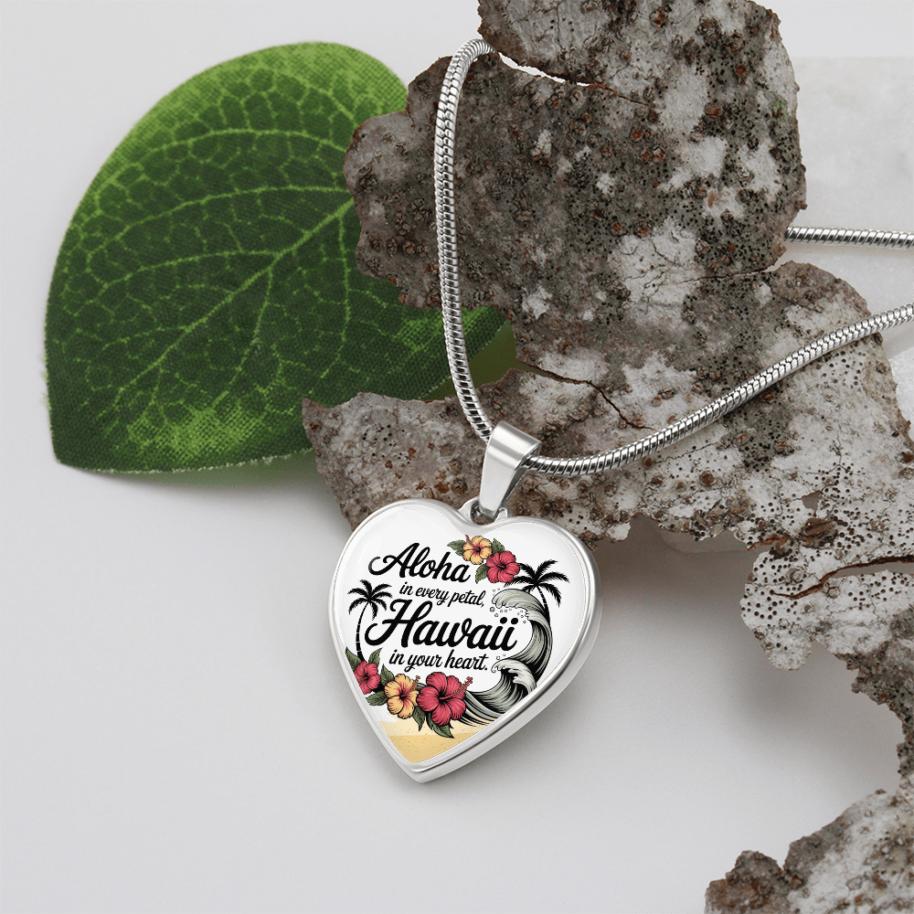 Aloha Hawai‘i Heart Necklace – Tropical Hibiscus & Island-Inspired Pendant
