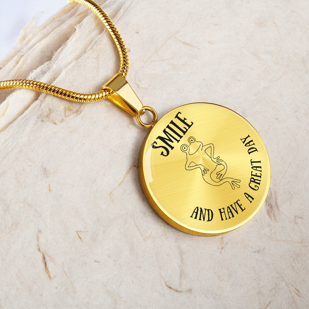 Frog Outline Circle Necklace – Minimalist Nature-Inspired Pendant Gift for Frog Lovers