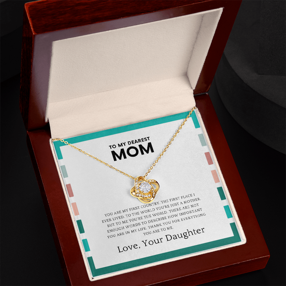 I want a sentimental necklace for my mom from me