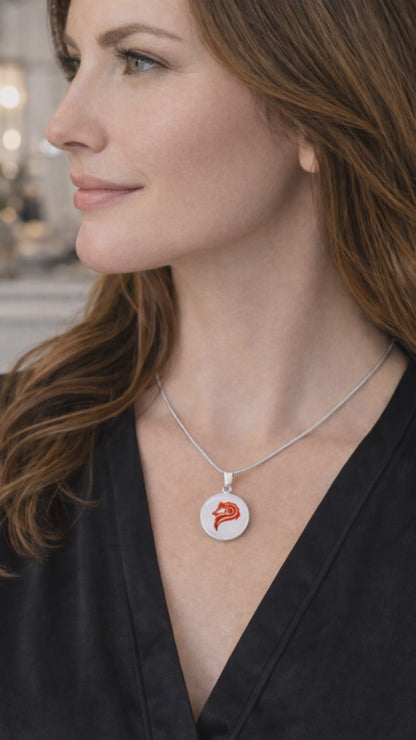 Luxury Circle Graphic Wolf Necklace – Symbol of Strength & Loyalty, Wolf Spirit Pendant, Meaningful Gift Jewelry for Her